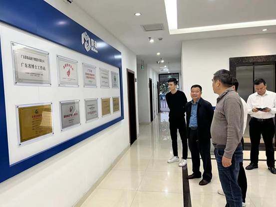 c25ffbd0f095b928d61df0d17e0a83e c25ffbd0f095b928d61df0d17e0a83e